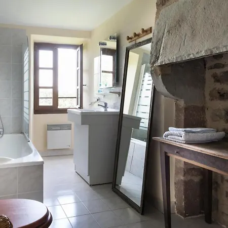 Villa Bournazel Sleeps 8 Pool Wifi